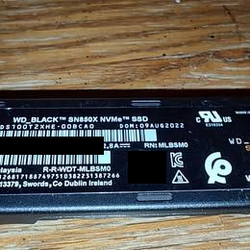 WD Black SN850X 1TB NVMe SSD with Heatsink