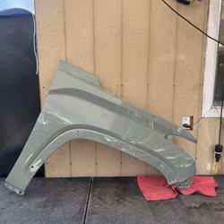 2022 2023 2024 TOYOTA TUNDRA RIGHT SIDE FENDER OEM USED 