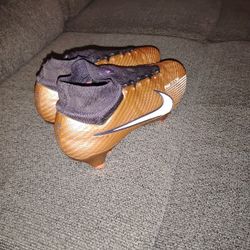 Nike Soccer Cleats Size 7