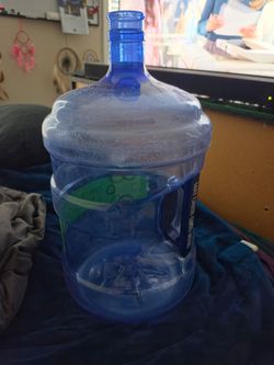 Water container