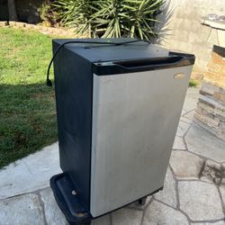Mini Refrigerator 