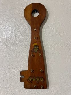 vintage key-shaped wooden wall-mounted key rack home decor owl accent