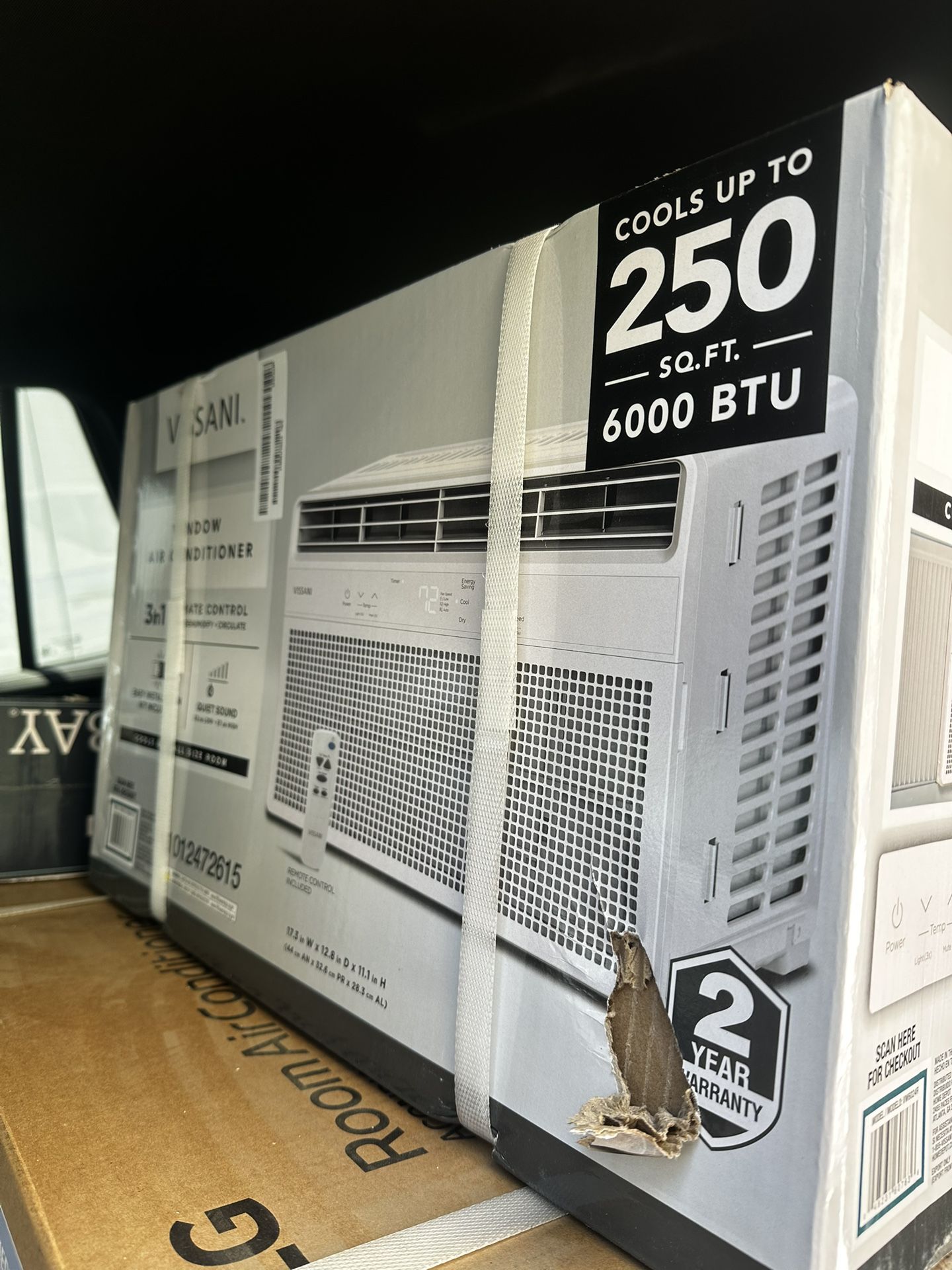 AIR CONDITIONER