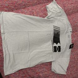 Gray Under Armor Tee