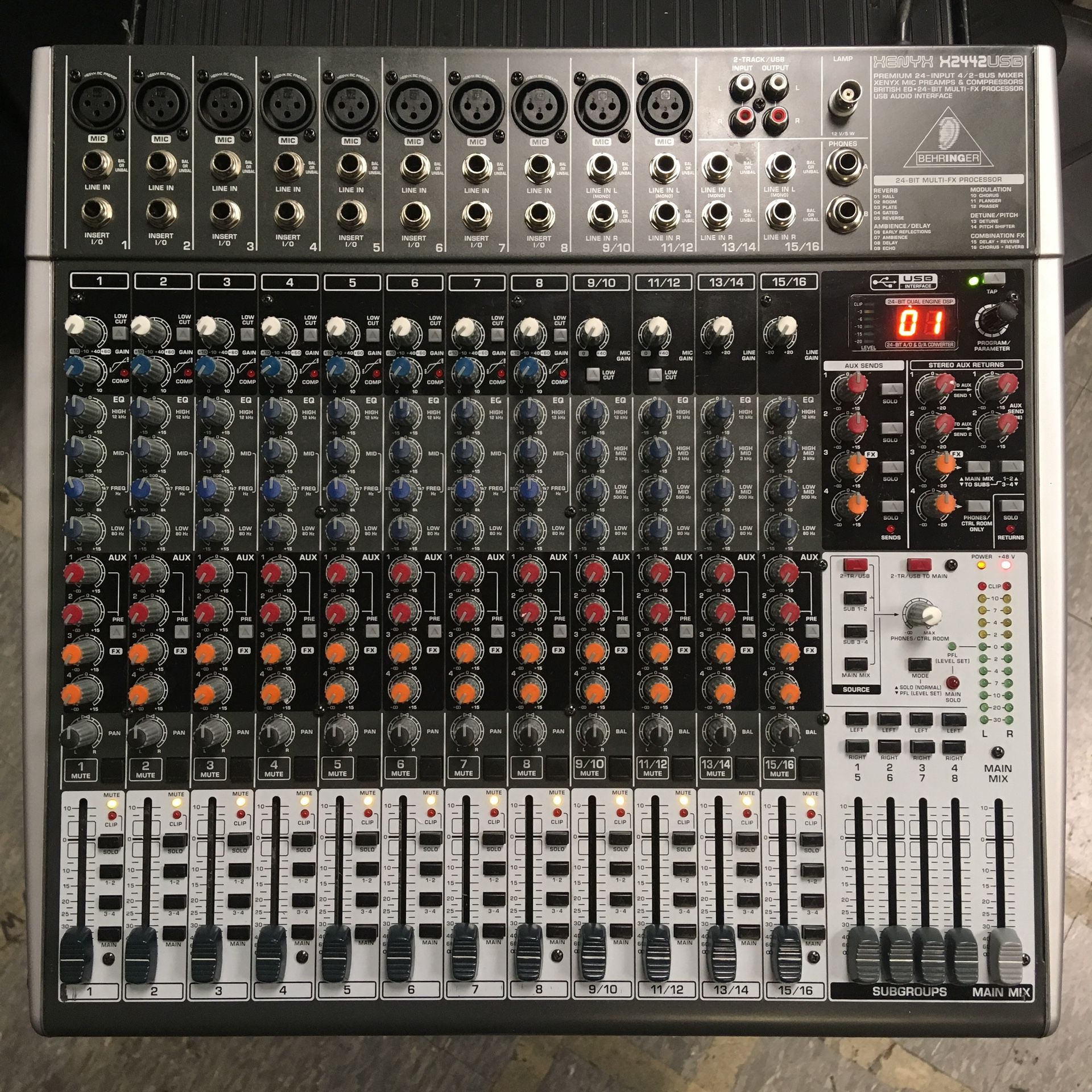 Behringer Xenyx x2442 Mixer