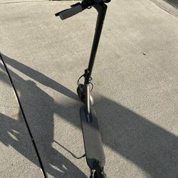 Qlaway Electric Scooter