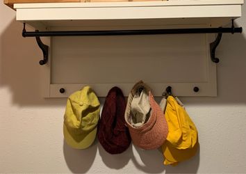 Hat/ coat floating shelf