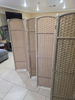 Woven Wicker Room Divider Privacy Screen
