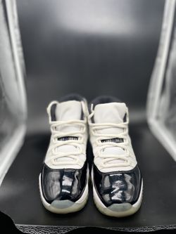 Size 8 - Jordan 11 Retro High Concord