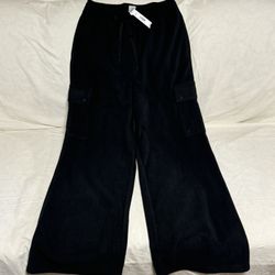 BRAND NEW VICTORIA'S SECRET/PINK FLEECE CARGO PANTS