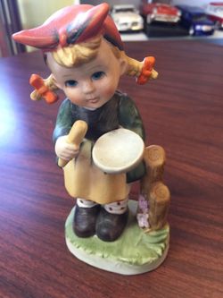 Little girl figurine