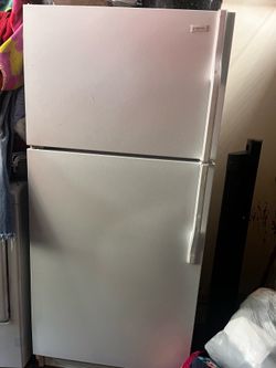 White Refrigerator with Freezer