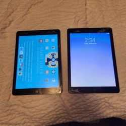 2 IPADS FOR PARTS