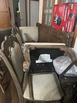 Free Dining Table