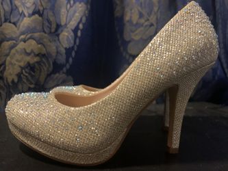 silver glittery Heels size 5 1/2