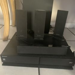 Esterio/ Stereo