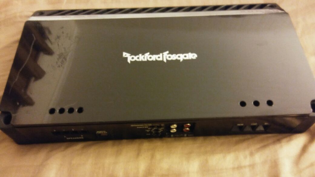 Rockford Fosgate p1000-1bd 1000watt sub amp