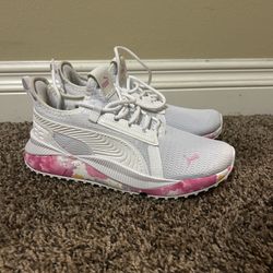 Puma Sneakers