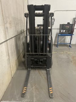 Forklift