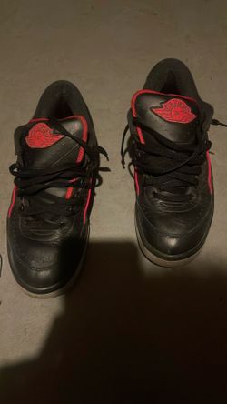 Jordan low 2s black red green