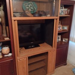   Cabinet /Tv