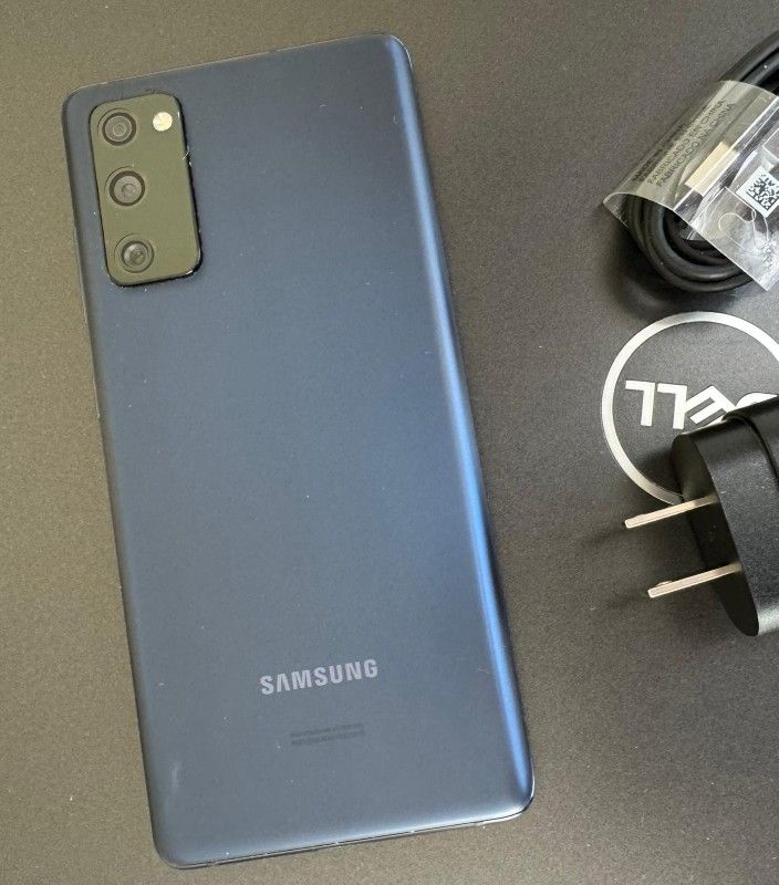 Samsung Galaxy S20 FE , Factory Unlocked, Excellent Condition