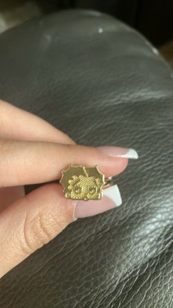 Gold platted Betty boop nugget ring
