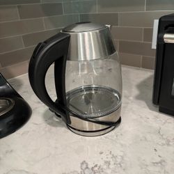 Chefman Rapid-Boil 1.8L Electric Tea Kettle w/ Keep Warm and Tea Infuser - Stainless Steel