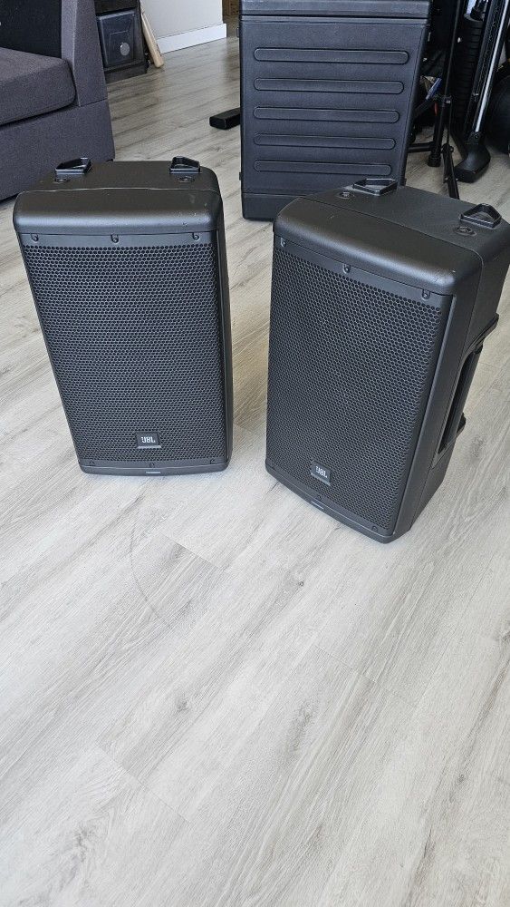 $650 for 2-10" JBL Professional EON 610 + Stands
