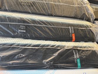 Tempur-Pedic ProAdapt Medium Mattress