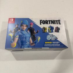 Fortnite Nintendo Switch Wildcat Bundle with CODE + V-Bucks
