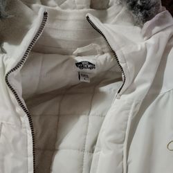 VANS COAT WHITE ALMOST BRAND NEW