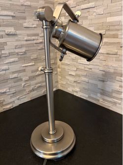 Photographer table lamp
