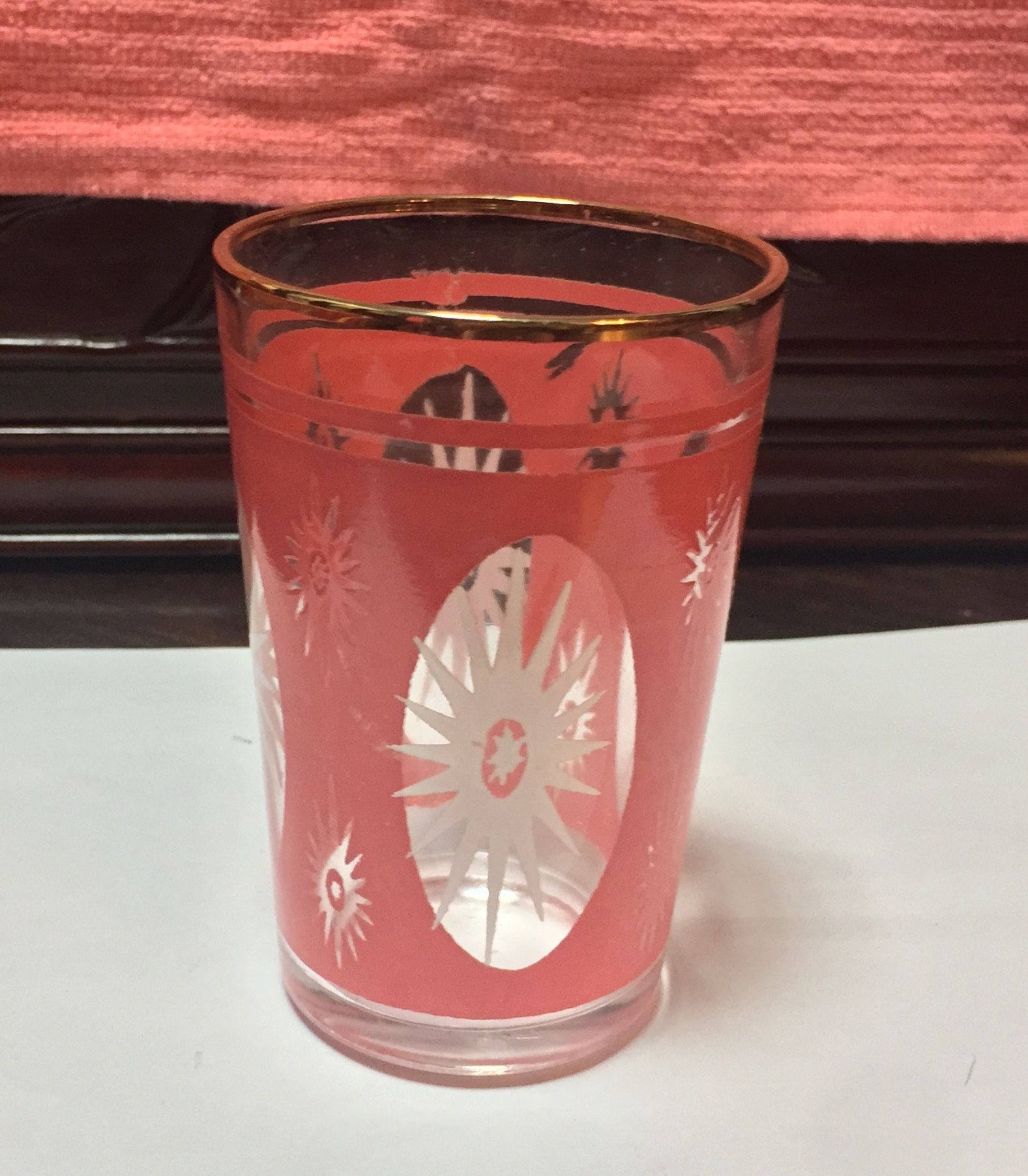( 12 pieces)Cocktail Glasses & ( 10 pairs) Chopsticks