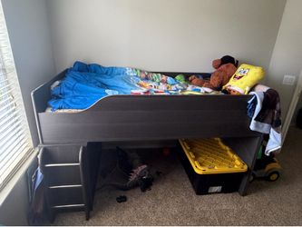 Children’s Twin Size Bed