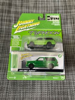 Johnny Lightning 1992 GMC Typhoon w/ Pro Collector Storage Tin