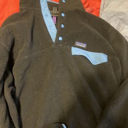 $30 Patagonia Synchilla Pullover 