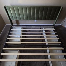 King Size Upholstered Bed Frame w/ Headboard – Green Velvet – Like New (6 Months)