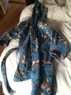 Boys dinosaur robe size for 500% cotton excellent condition