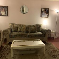 3 Piece Set - Coffee Table & 2 End Tables