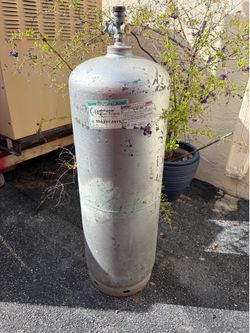 100 gallon propane tank