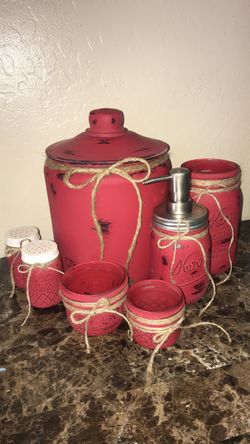 Red kitchen set