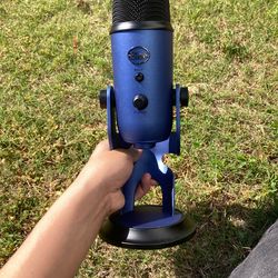 Microphone
