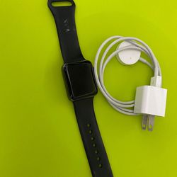 Apple Watch Series 3 l 38mm Aluminum Case l GPS.