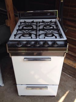 Caloric Compact 20 Inch Gas Stove for Sale in Richmond Heights MO OfferUp