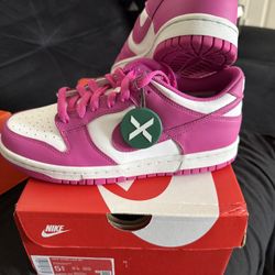 Nikes 