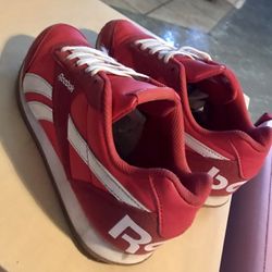 Classic Reebok Woman’s Sneakers Size 6 Red & White 12A501 