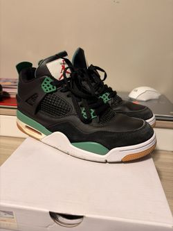 Jordan 4 Black Pine Green Size 9.5 Men’s