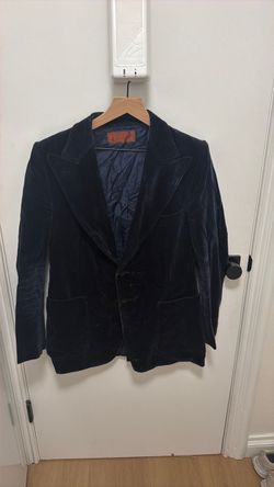 Vintage Yves Saint Laurent Men’s Navy Velvet Blazer – Made in France – $175 OBO
