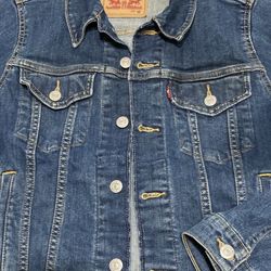$25- Boy's New Levi Jacket 